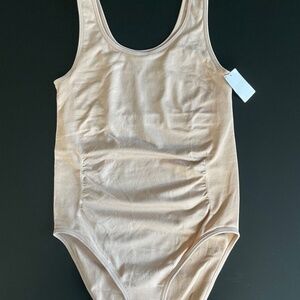 GAP Bodysuit ~ NEW